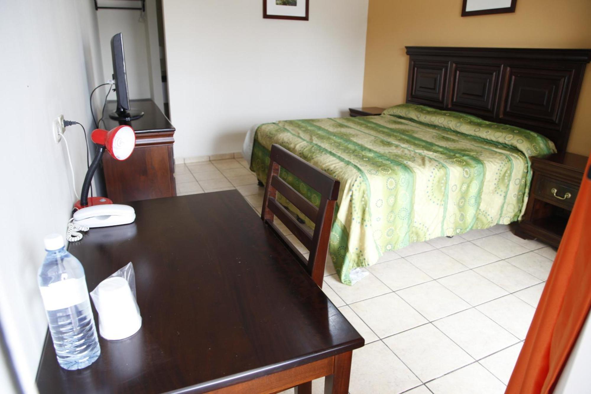 Apart Hotel Pico Bonito Ла-Сейба Номер фото