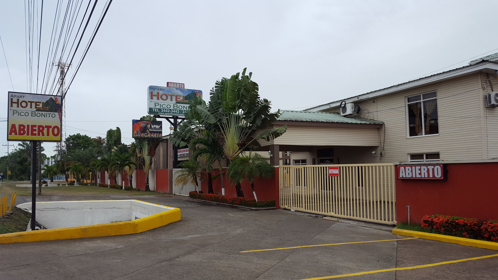 Apart Hotel Pico Bonito Ла-Сейба Экстерьер фото